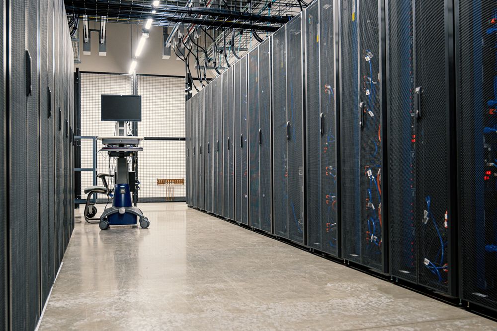Racks de servidores en sala técnica